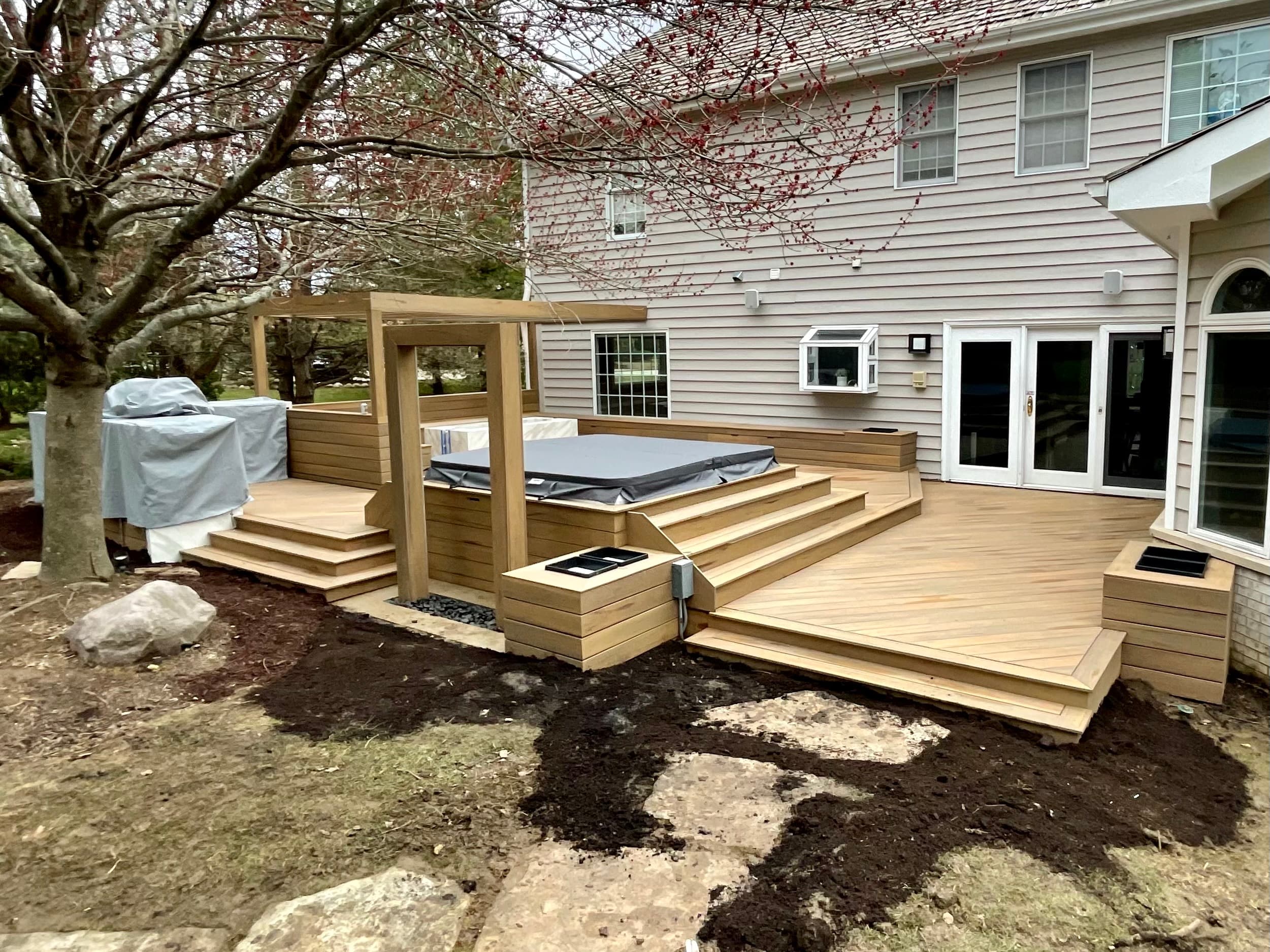 Luxury Outdoor Living - build